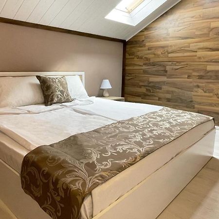Апартхотел Конниците Aparthotel Veliko Tarnovo Buitenkant foto